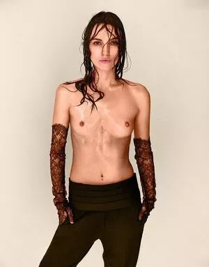 Keira Knightley / keira_knight / keiracknightleys / keiraksource nude photo #0374