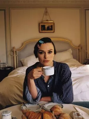 Keira Knightley / keira_knight / keiracknightleys / keiraksource nude photo #0413
