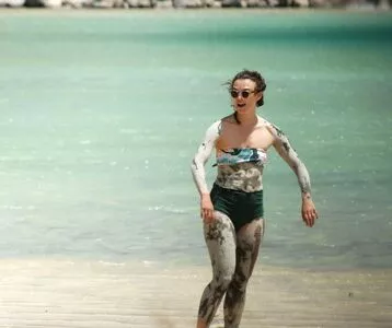 Keira Knightley / keira_knight / keiracknightleys / keiraksource nude photo #0473