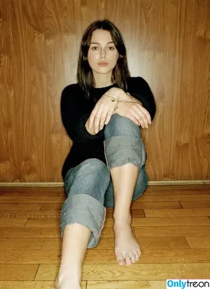 Keira Knightley / keira_knight / keiraknightleyofficiall / keiraksource nude photo #0681