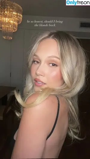 Kelli Berglund / kelliberglund nude photo #0335