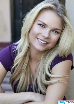 Kelli Goss / kelligoss nude photo #0040