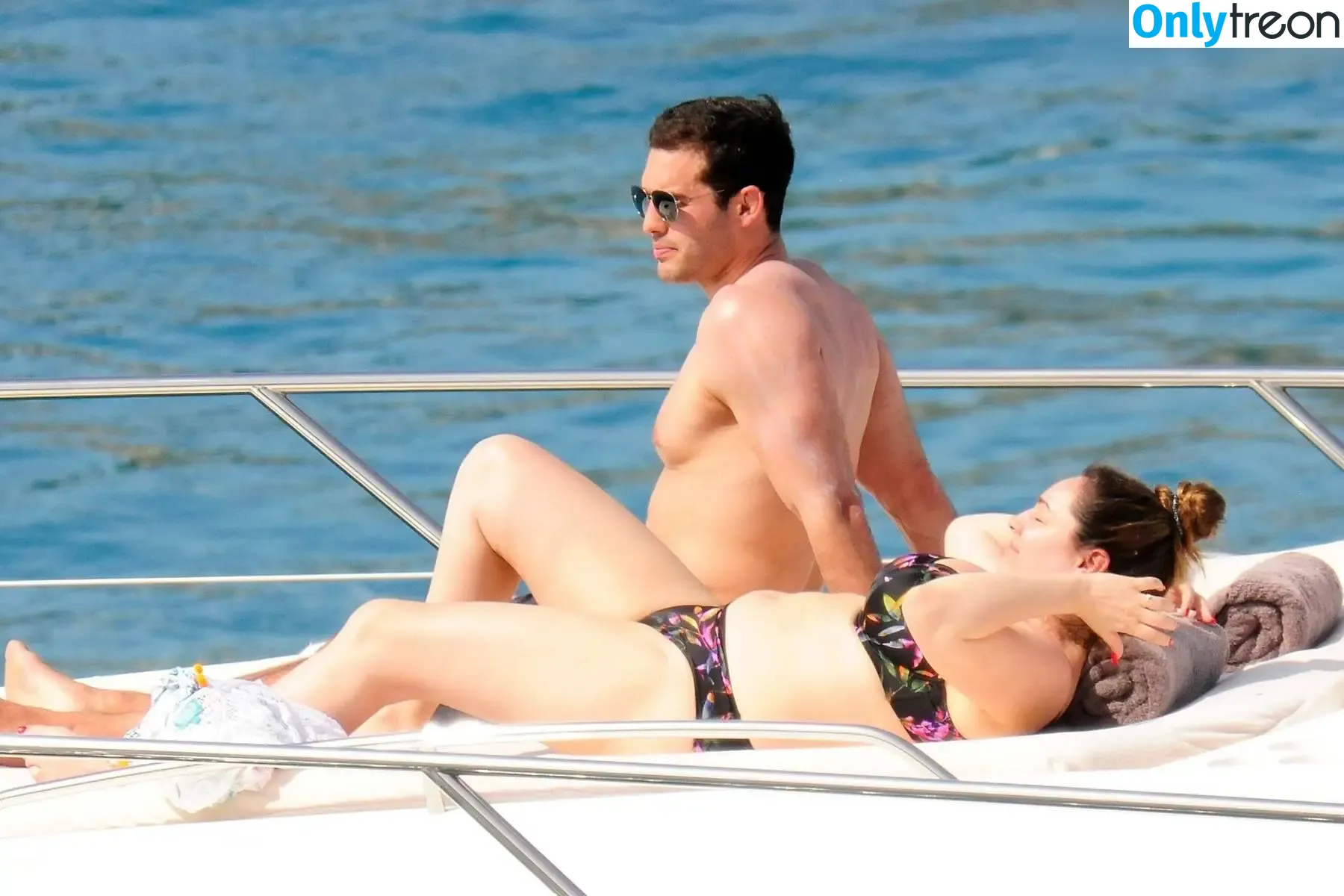 Kelly Brook nude photo #1614 (IAMKELLYBROOK / iamkb)
