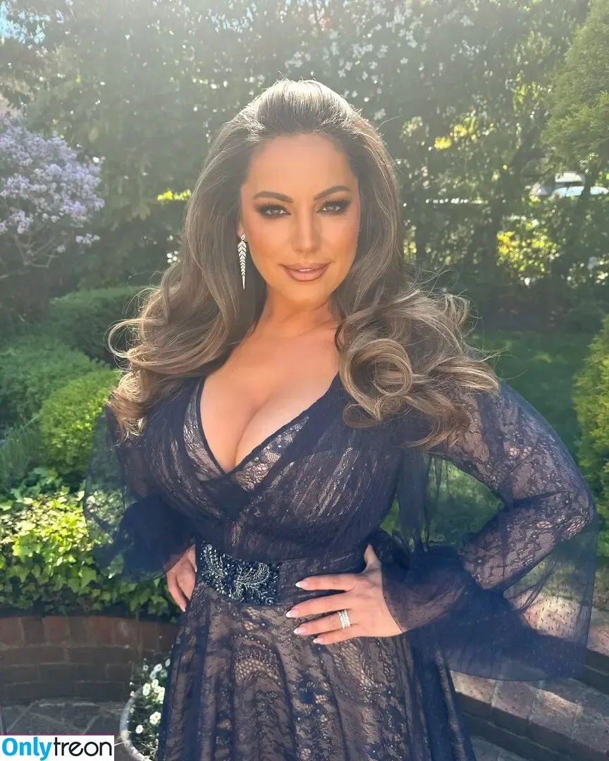 Kelly Brook голая photo #1646 (IAMKELLYBROOK / iamkb)
