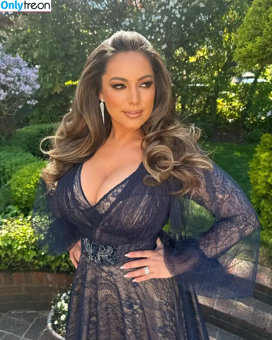 Kelly Brook голая photo #1647 (IAMKELLYBROOK / iamkb)