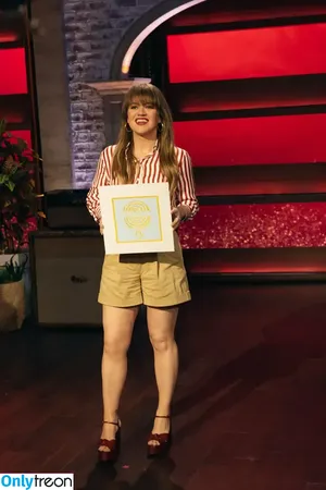 Kelly Clarkson / kellyclarkson фото голая #0060