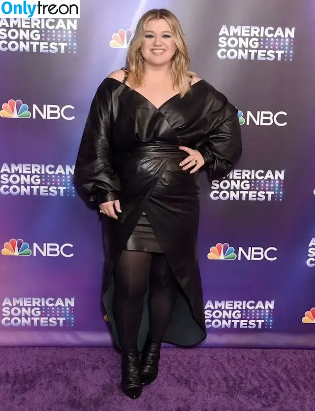Kelly Clarkson nude photo #0051 (kellyclarkson)
