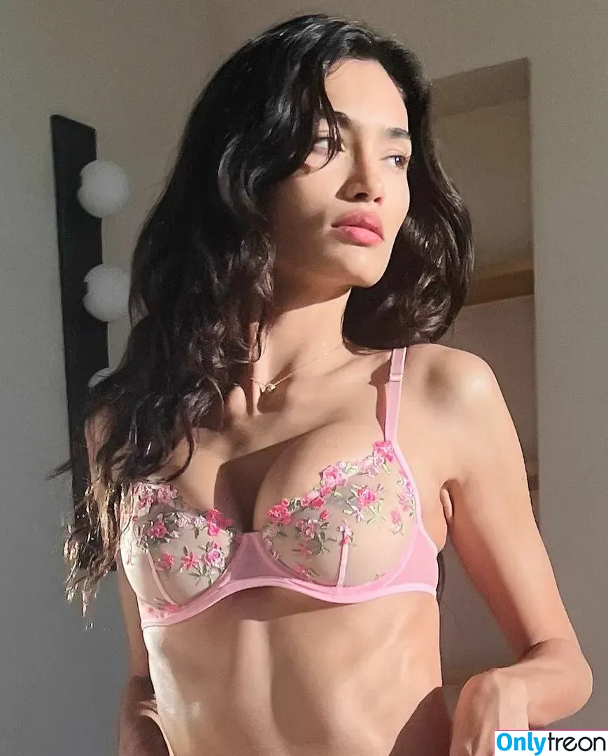 Kelly Gale голая photo #0197 (kellybellyboom / kellygale)