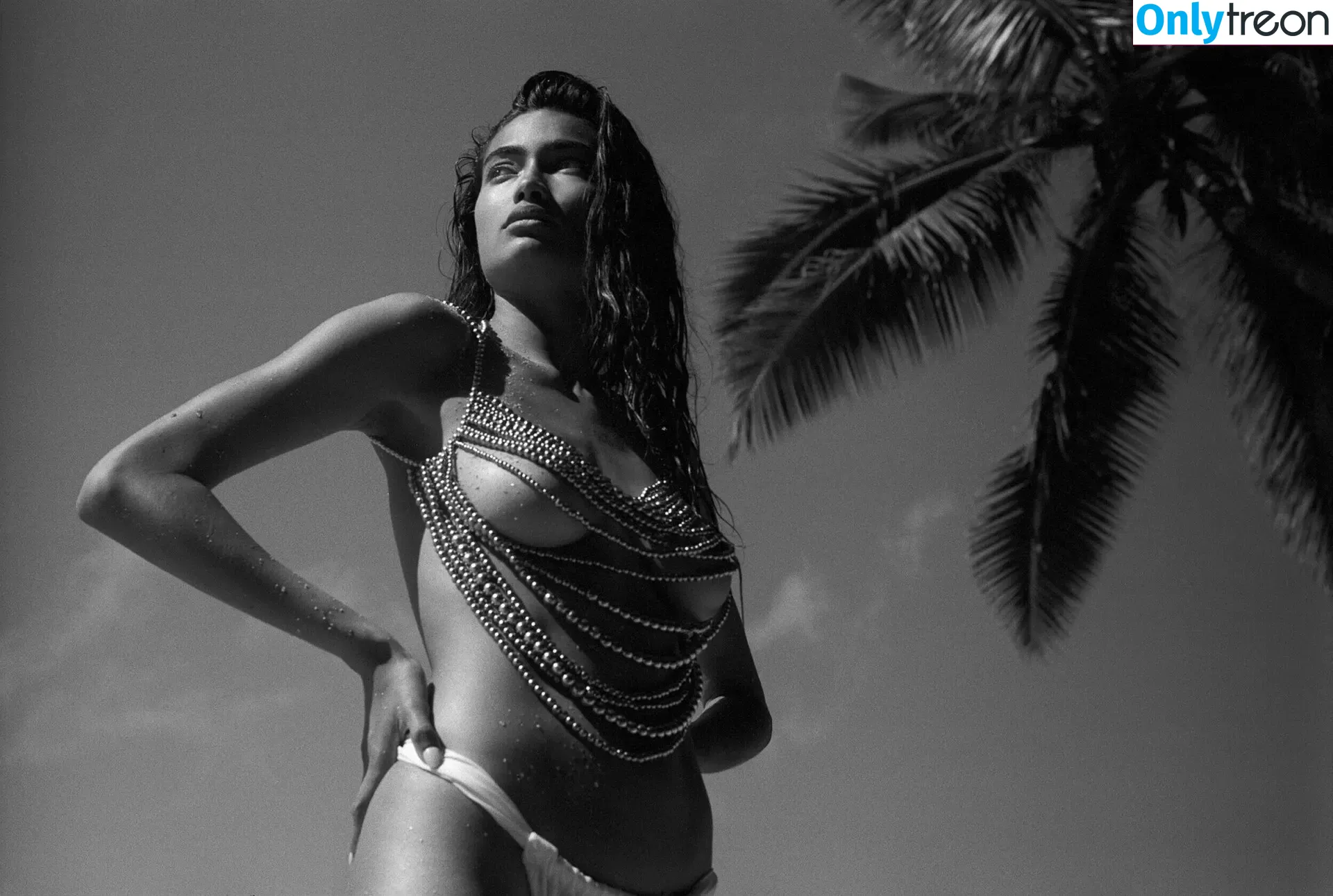 Kelly Gale nude photo #0996 (kellybellyboom / kellygale)