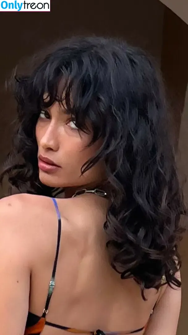Kelly Gale голая photo #1133 (kellybellyboom / kellygale)
