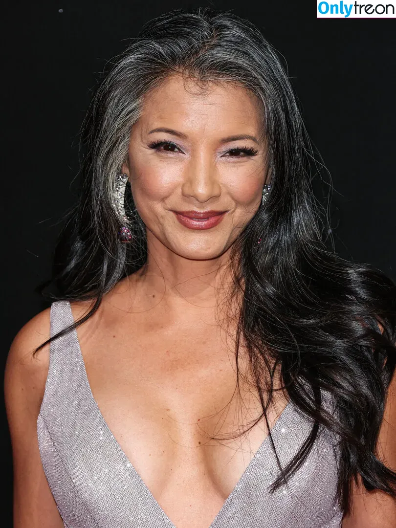 Kelly Hu голая photo #0009 (kellyhu)