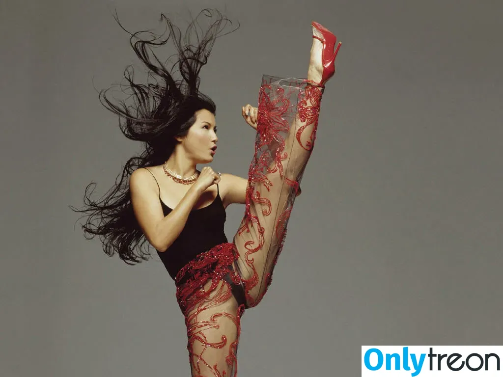 Kelly Hu голая photo #0093 (kellyhu)