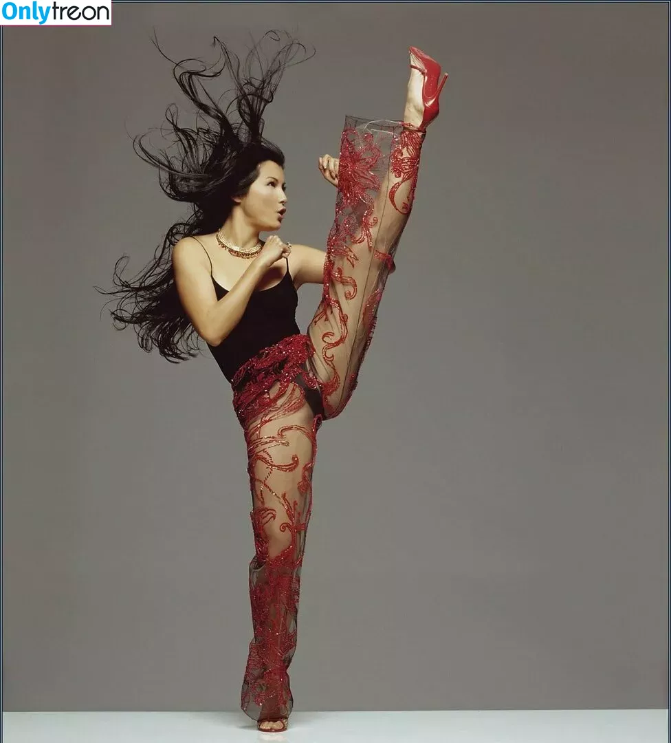 Kelly Hu голая photo #0101 (33edge / kellyhu)
