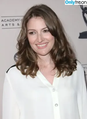 Kelly MacDonald / kellymacdonalduk nude photo #0014