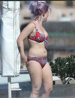 Kelly Osbourne / kellyosbourne nude photo #0003