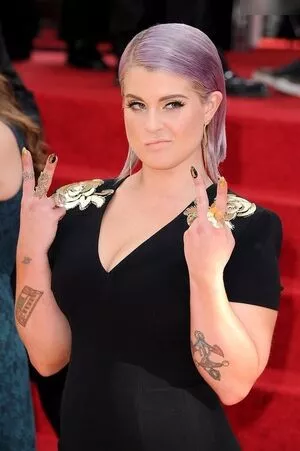 Kelly Osbourne / KellyOsbourne nude photo #0058