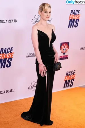 Kelly Osbourne / KellyOsbourne фото голая #0188