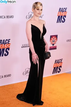 Kelly Osbourne / KellyOsbourne фото голая #0189