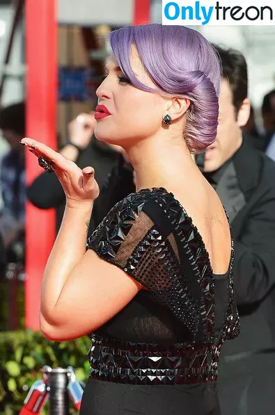 Kelly Osbourne nude photo #0046 (KellyOsbourne)