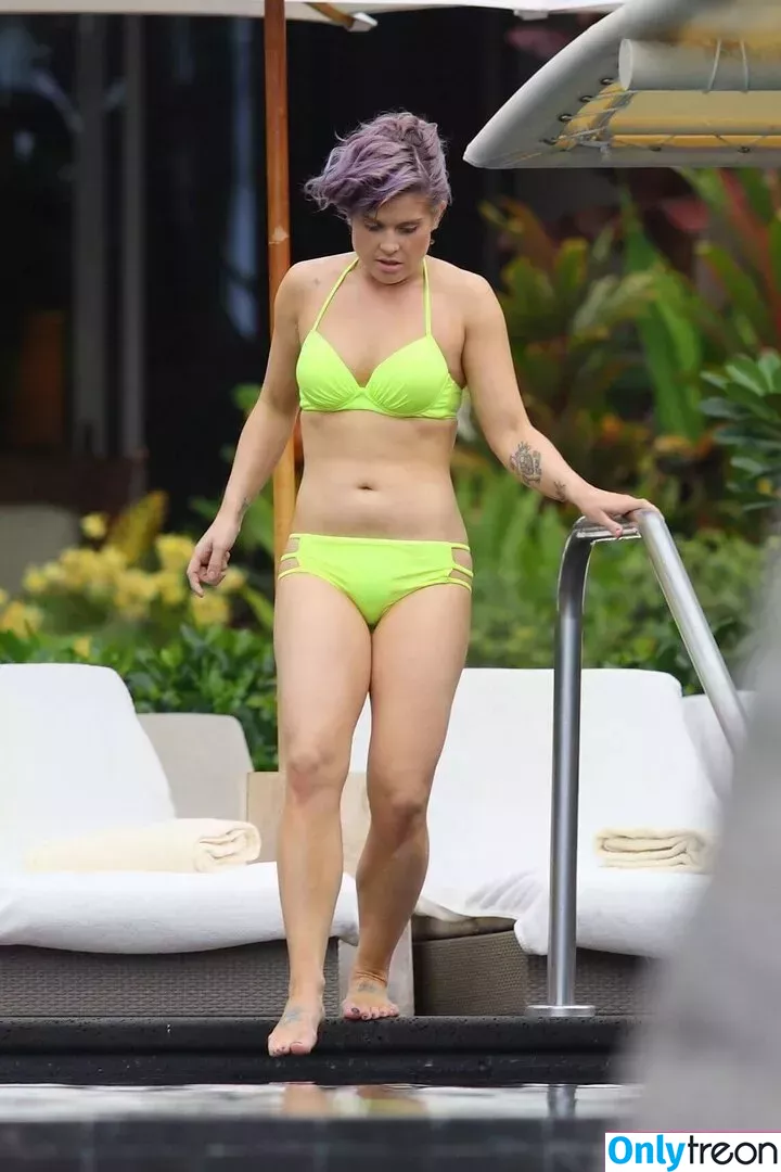 Kelly Osbourne nude photo #0050 (KellyOsbourne)