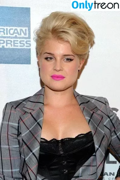 Kelly Osbourne голая photo #0101 (KellyOsbourne)