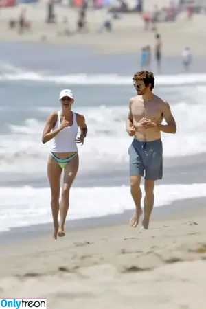Kelly Rohrbach / kellyrohrbach nude photo #0194