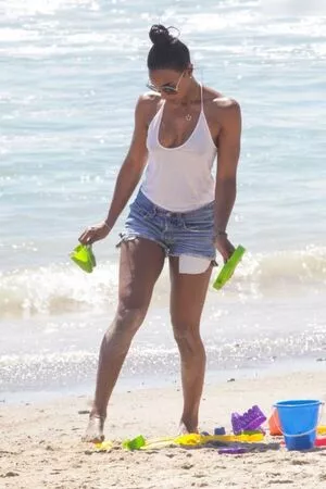 Kelly Rowland / kellyrowland / morenapieldefuego nude photo #0035