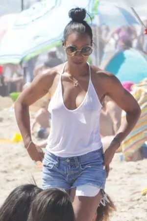 Kelly Rowland / kellyrowland / morenapieldefuego nude photo #0039