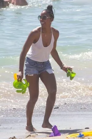 Kelly Rowland / kellyrowland / morenapieldefuego nude photo #0068