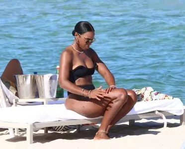 Kelly Rowland / kellyrowland / morenapieldefuego nude photo #0101