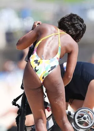 Kelly Rowland / kellyrowland / morenapieldefuego nude photo #0117