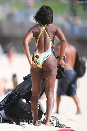 Kelly Rowland / kellyrowland / morenapieldefuego nude photo #0128