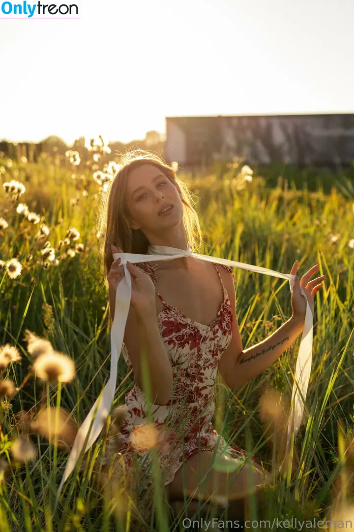 kellyaleman голая photo #0125 (kelly_alemanbb)
