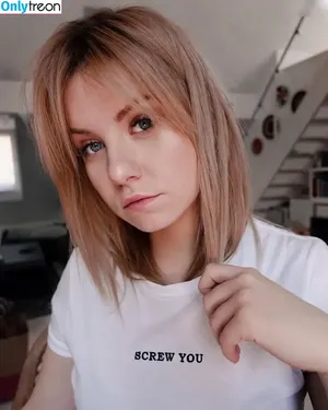 KellyMissesvlog / ajandkelz фото голая #0193