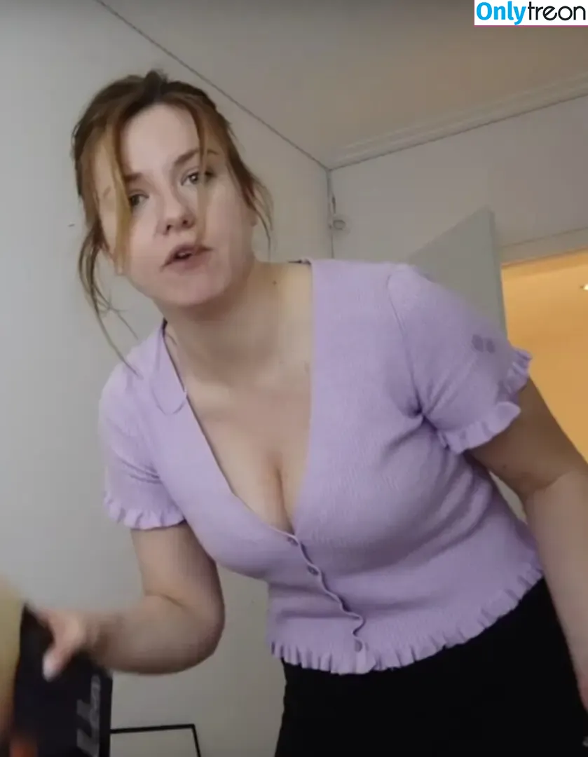 KellyMissesvlog nude photo #0038 (ajandkelz)