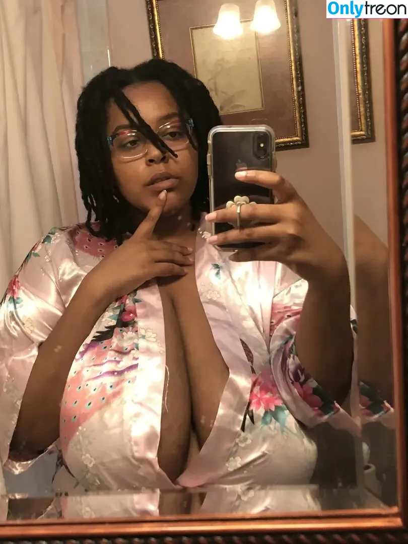 Kellymoonstone nude photo #0011 (Afr0dyte / kyelloscuro)