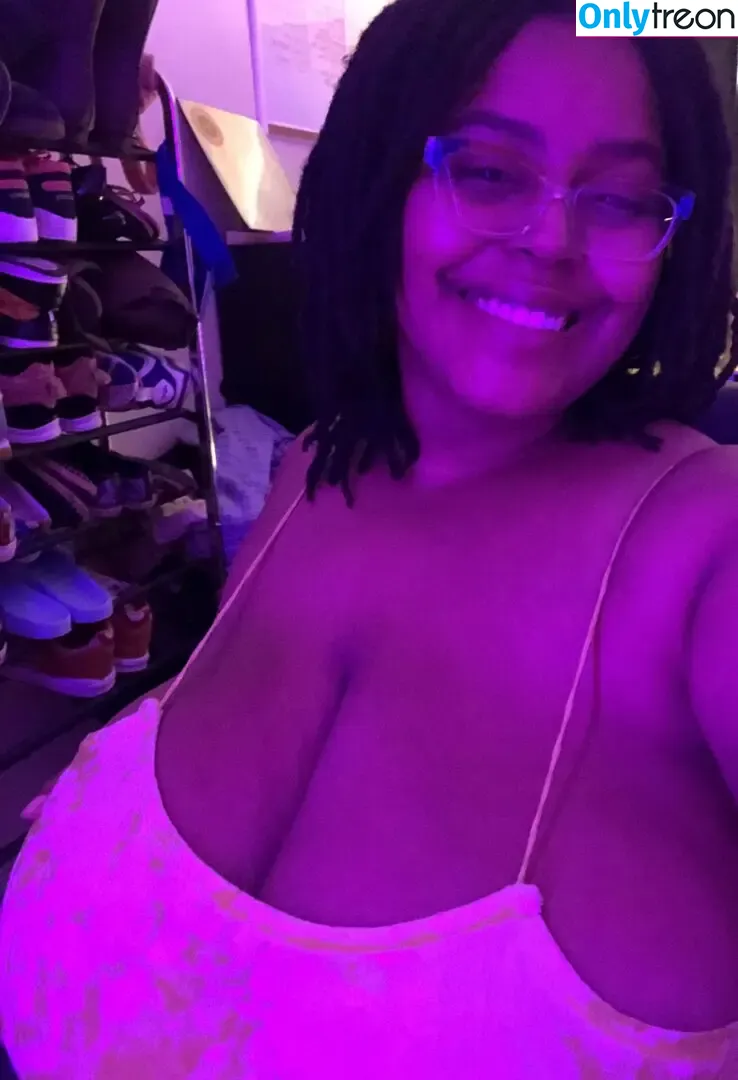 Kellymoonstone nude photo #0013 (Afr0dyte / kyelloscuro)