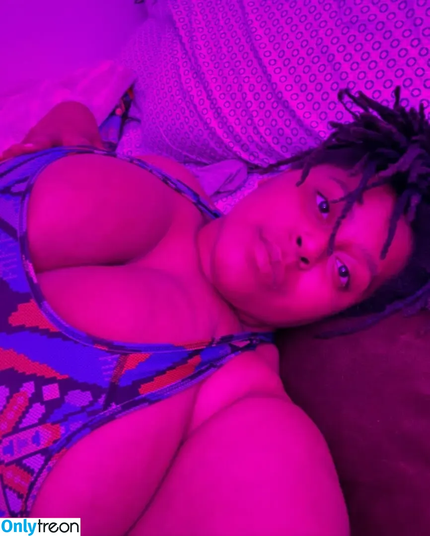 Kellymoonstone nude photo #0021 (Afr0dyte / kyelloscuro)