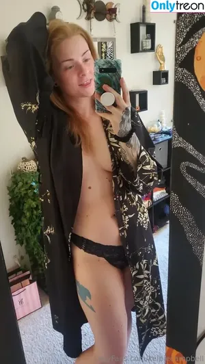  nude photo #0002