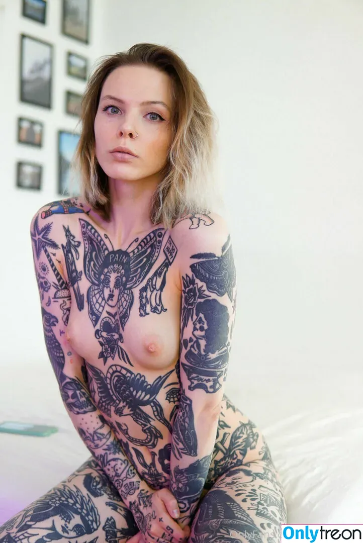 kelsomasha nude photo #0006 (Tattooed Russian)