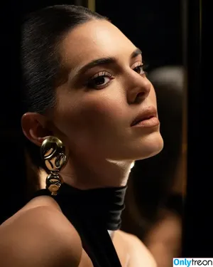 Kendall Jenner / KendallJenner nude photo #4226