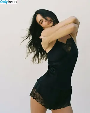 Kendall Jenner / KendallJenner nude photo #4234