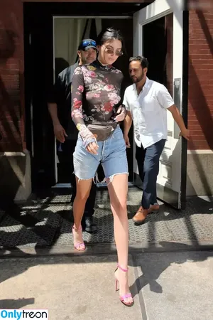 Kendall Jenner / KendallJenner nude photo #4395