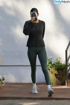 Kendall Jenner / KendallJenner фото голая #4468