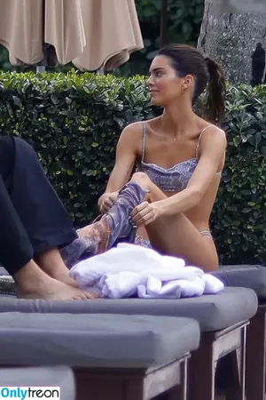 Kendall Jenner / KendallJenner nude photo #5198