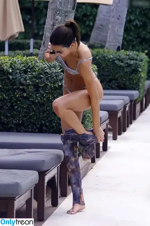 Kendall Jenner / KendallJenner nude photo #5214