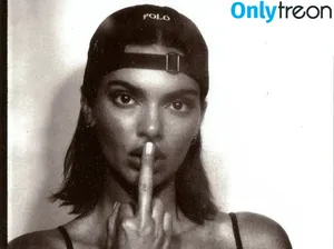 Kendall Jenner / KendallJenner nude photo #5359