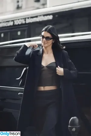 Kendall Jenner / KendallJenner nude photo #5400