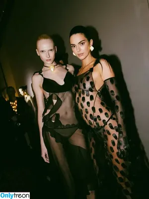 Kendall Jenner / KendallJenner nude photo #5461