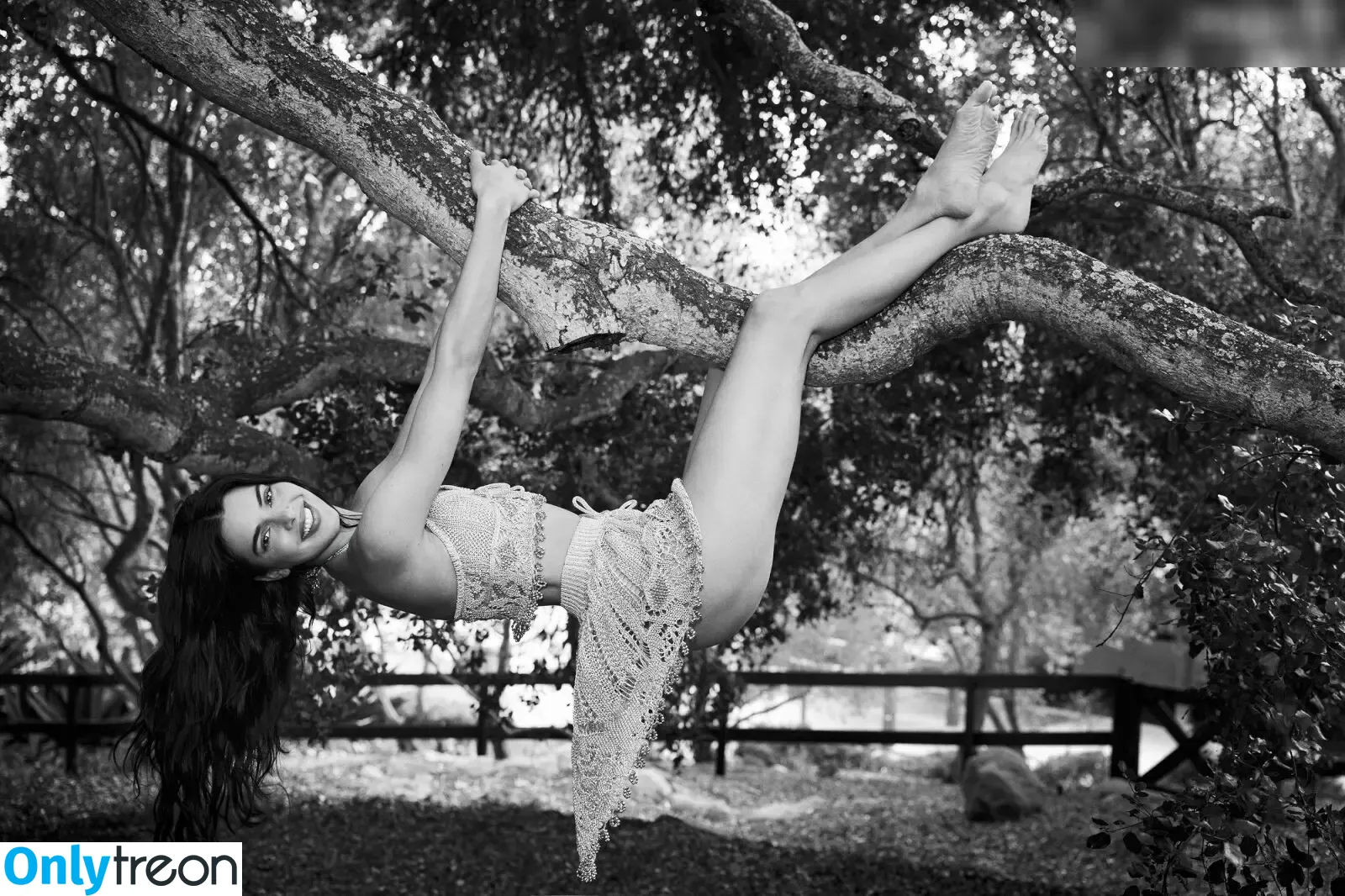 Kendall Jenner nude photo #5178 (KendallJenner)